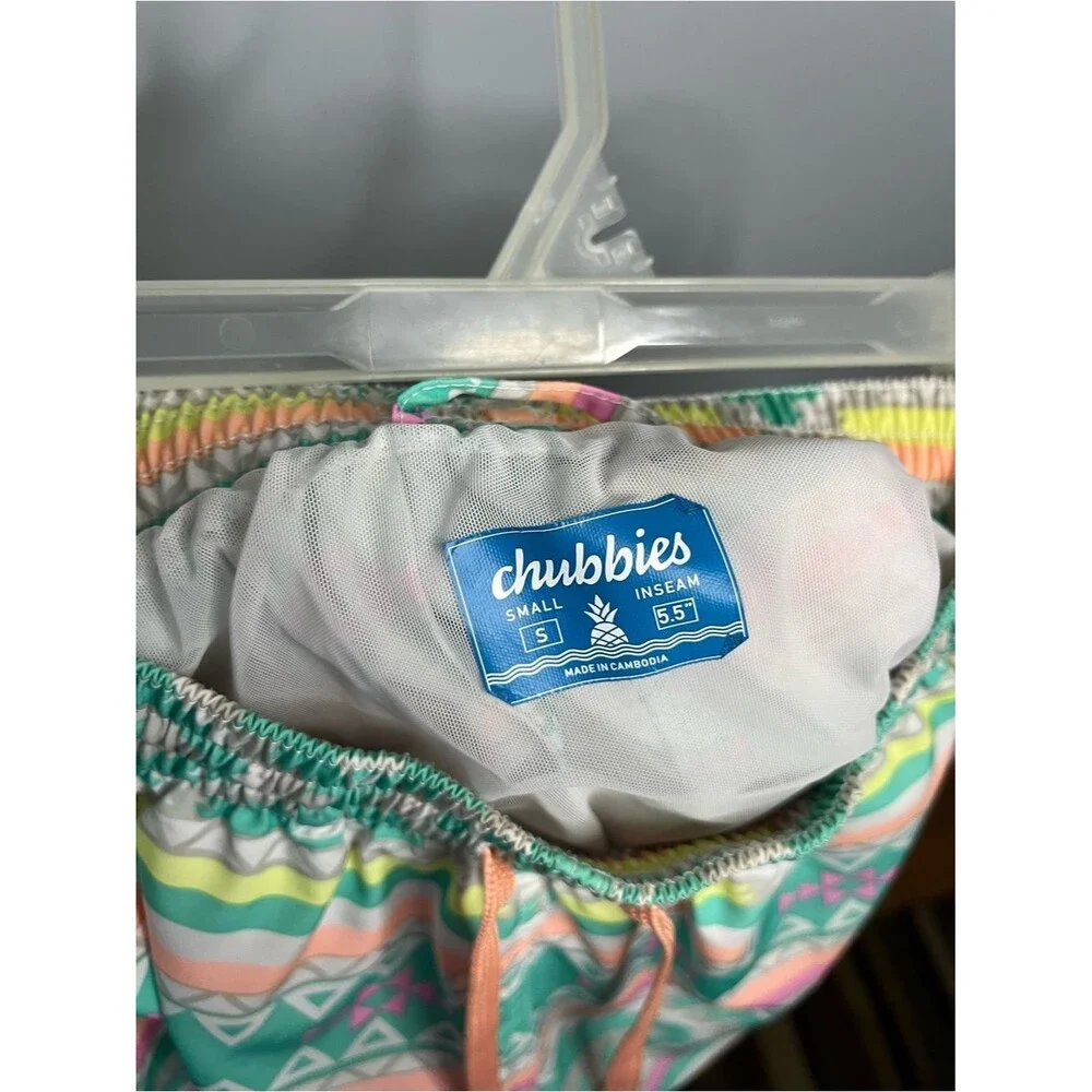 chubbies The En Fuegos Teal Geometric 5.5 Inch Classic Swim Trunks Size Small